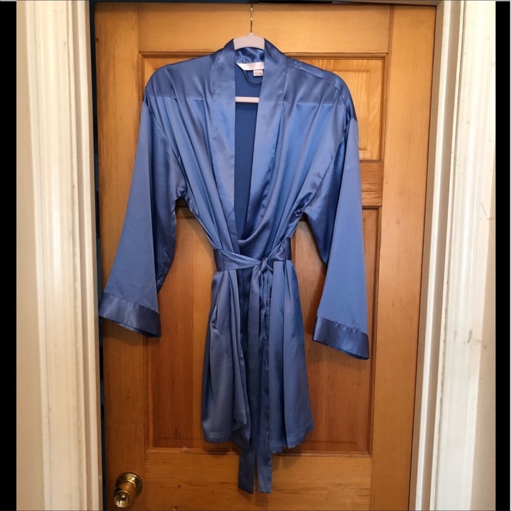 Victoria’s Secret robe ONE SIZE FITS ALL